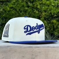 New Era LA Wordmark Ivory/Royal 2024 World Series Trophy