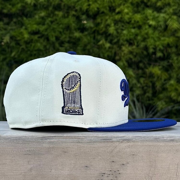 New Era LA Wordmark Ivory/Royal 2024 World Series Trophy