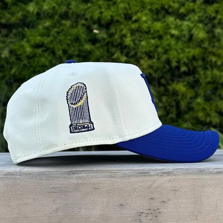 New Era LA Dodgers Ivory/Royal 2024 World Series Trophy 940 A-Frame