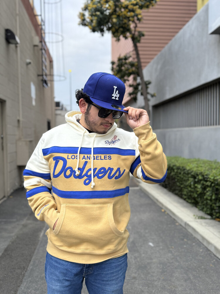 Mitchell and Ness LA Dodgers Mitchell & Ness Head Coach Hoodie Cream/Bronze