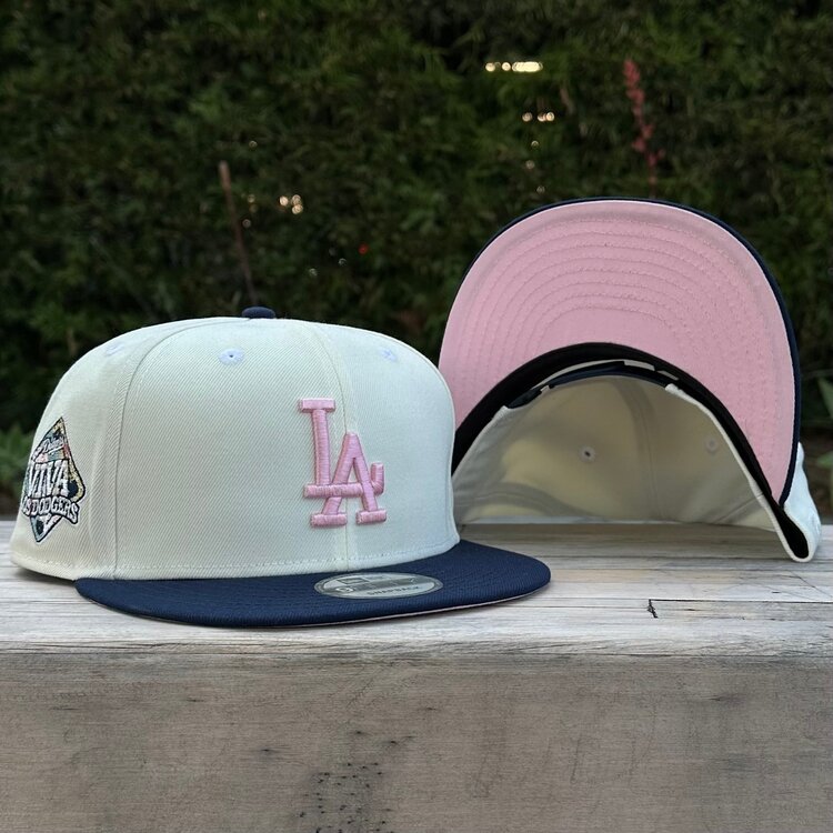 New Era LA Ivory/Navy Viva SP Pink UV 950 Snapback