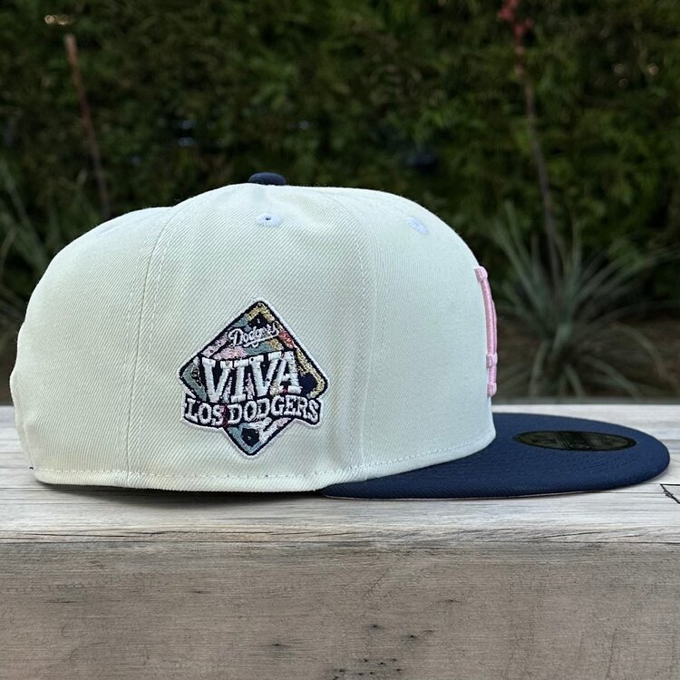 New Era LA Ivory/Navy Viva SP Pink UV 950 Snapback