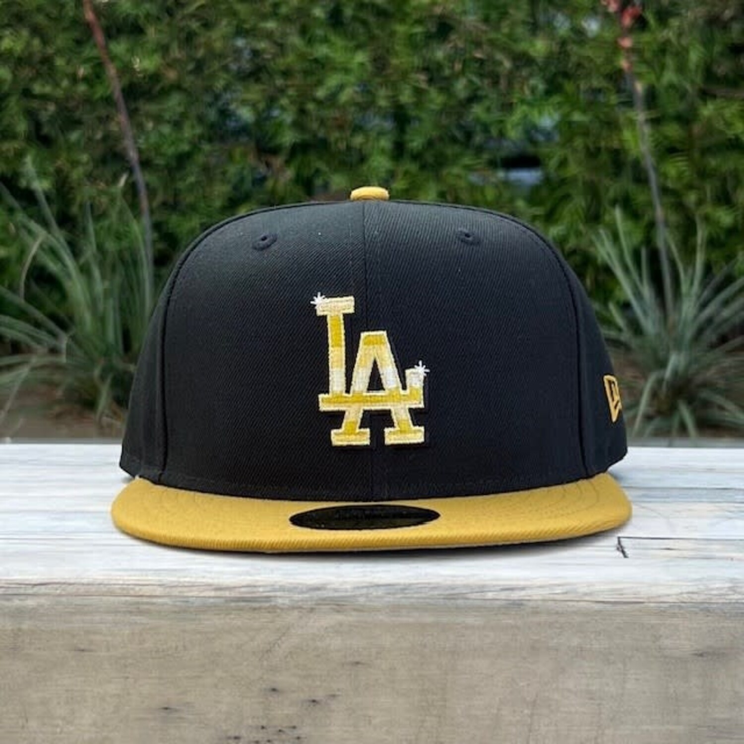 LA Dodgers 59Fifty Day Black/Bronze - The Locker Room of Downey