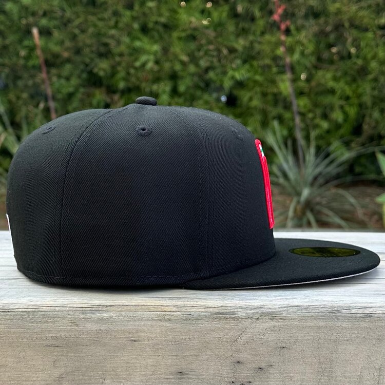 New Era Mexico "M" Black Team w/Flag Gray UV