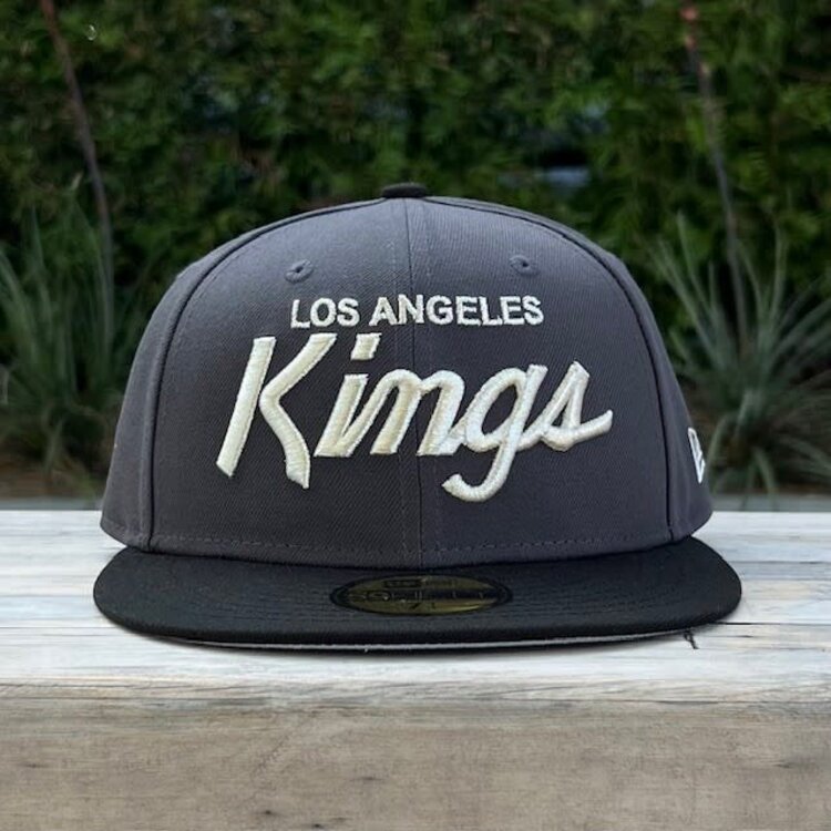New Era LA Kings Graphite/Black Script Fitted