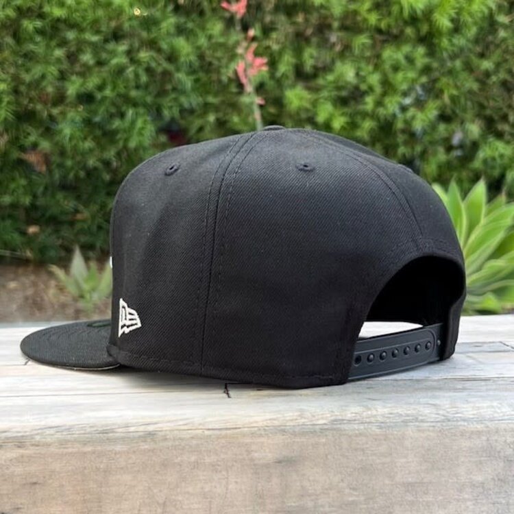 New Era LA Kings Black White Script Stadium SP 950 Snapback