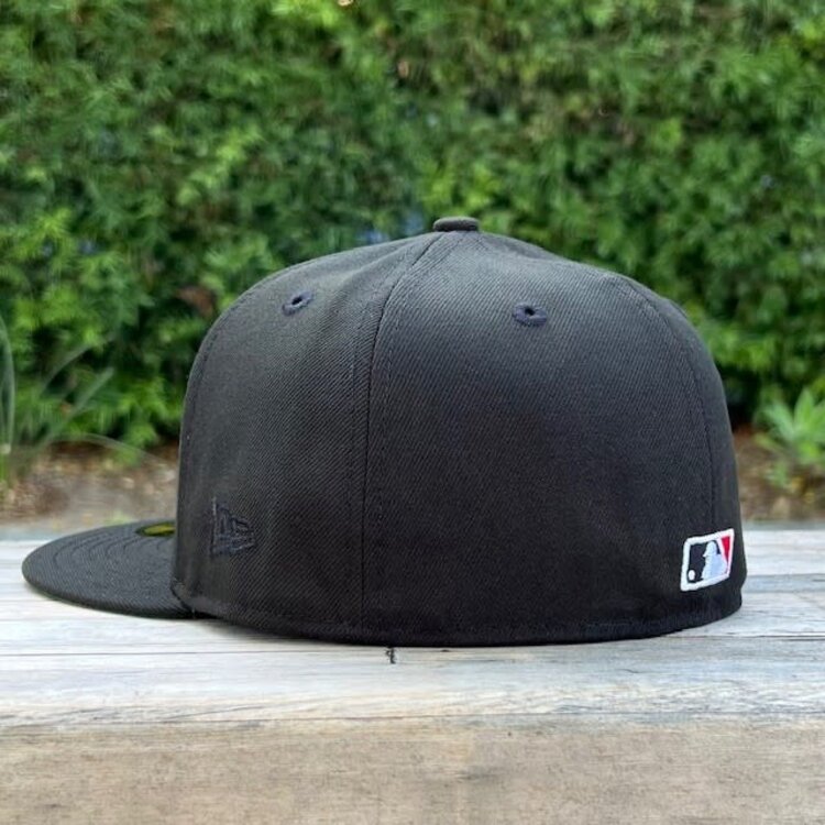 New Era LA Cursive Black White GUV