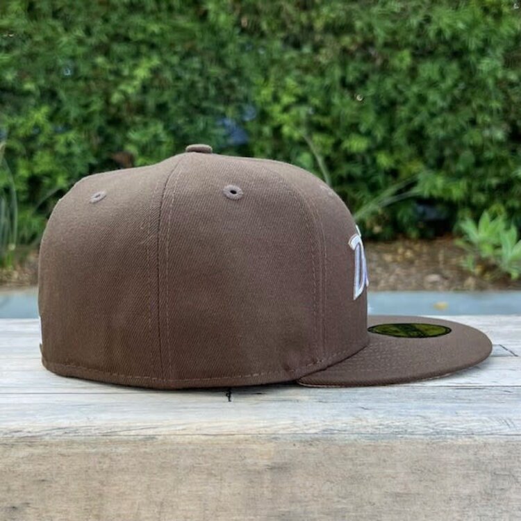 New Era LA Cursive Brown White Tan UV