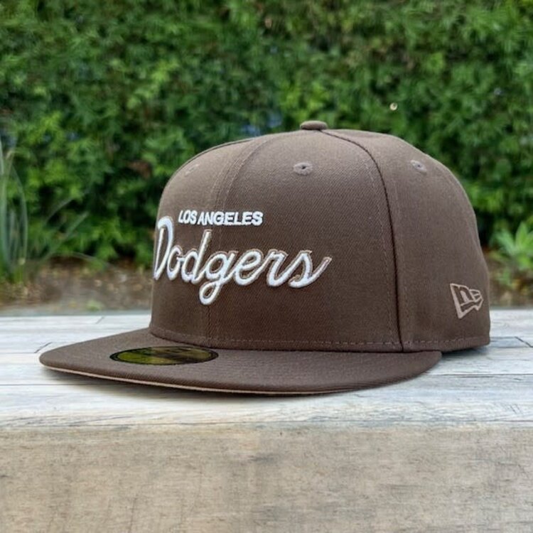 New Era LA Cursive Brown White Tan UV