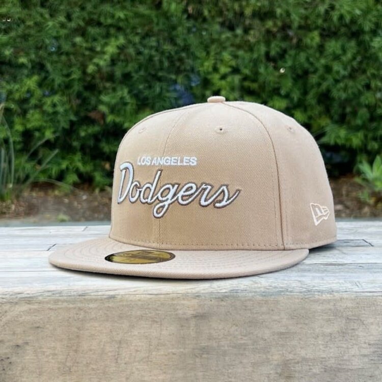 New Era LA Cursive Khaki White GrUV