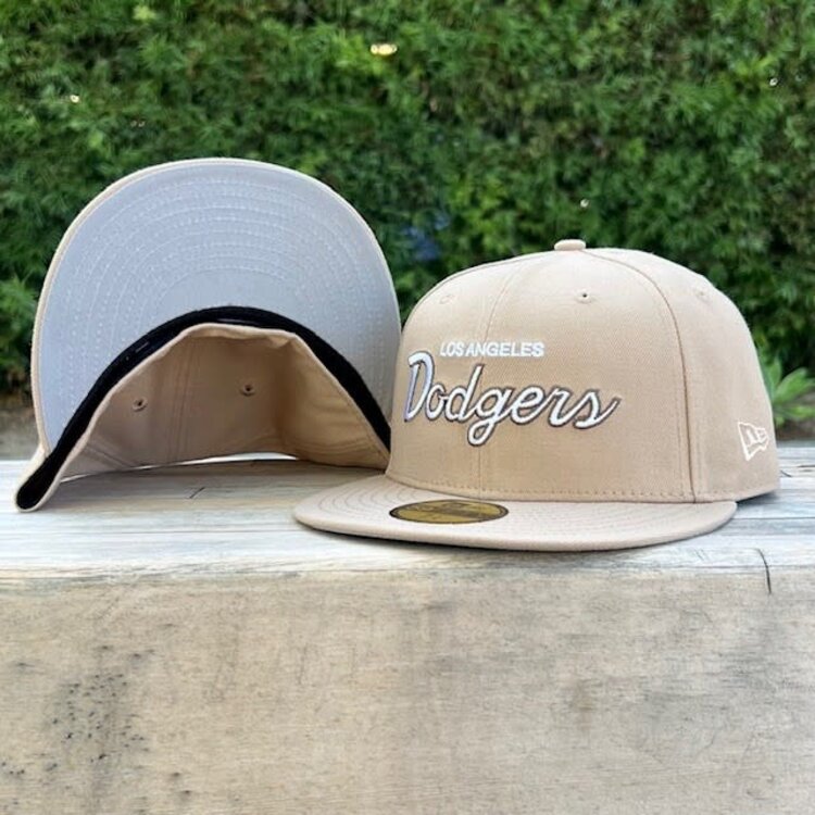 New Era LA Cursive Khaki White GrUV