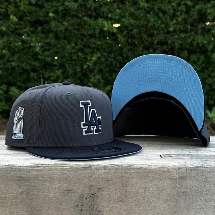 New Era LA Graphite/Navy Navy-Silver Outline Trophy SP Light Blue UV 950 Snapback