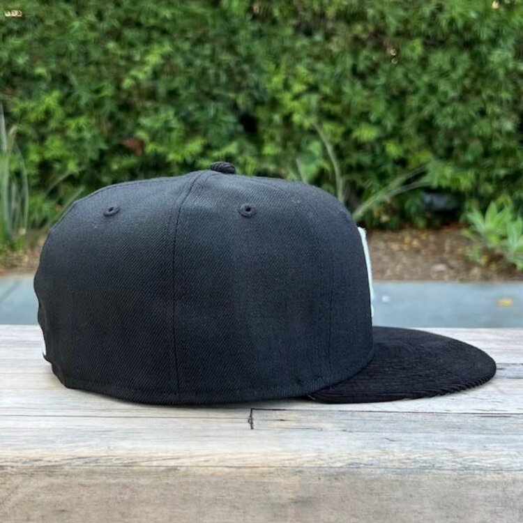 New Era LA Black/Black Cord Gray UV