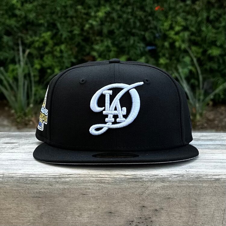 New Era LA City Connect BW 2024 World Series Champs Trophy