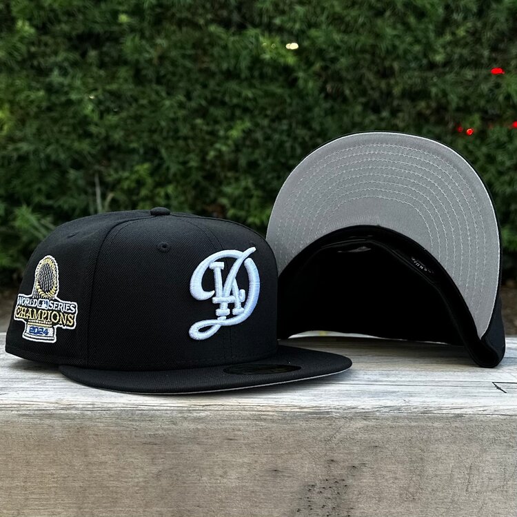 New Era LA City Connect BW 2024 World Series Champs Trophy