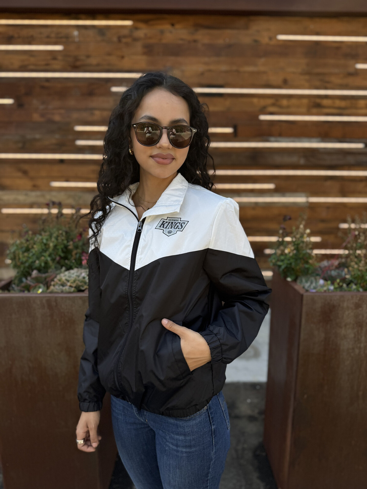 LA Kings Women's Veteran Player Full-Zip Lightweight Jacket - The