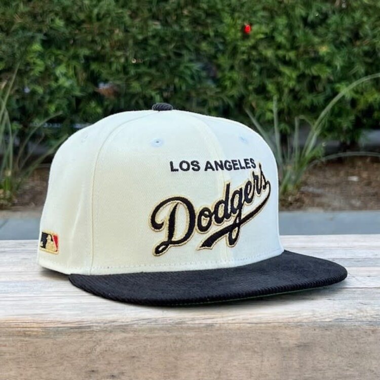 New Era LA Cursive Ivory/ Black Cord