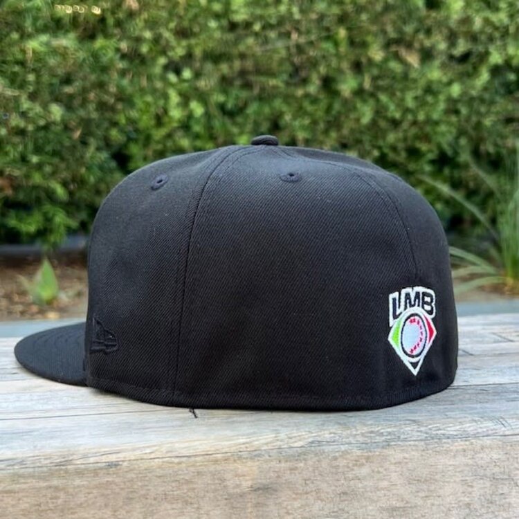 New Era Guerreros OAX Helmet Black Silver SP