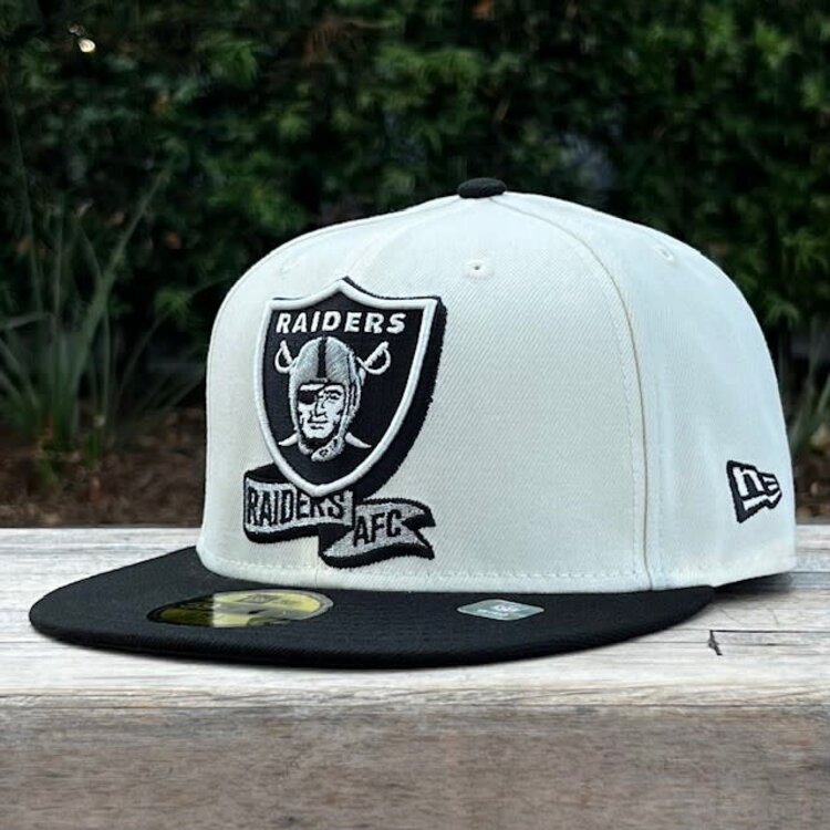 New Era Las Vegas Raiders 2022 NFL Sideline Cream/Black