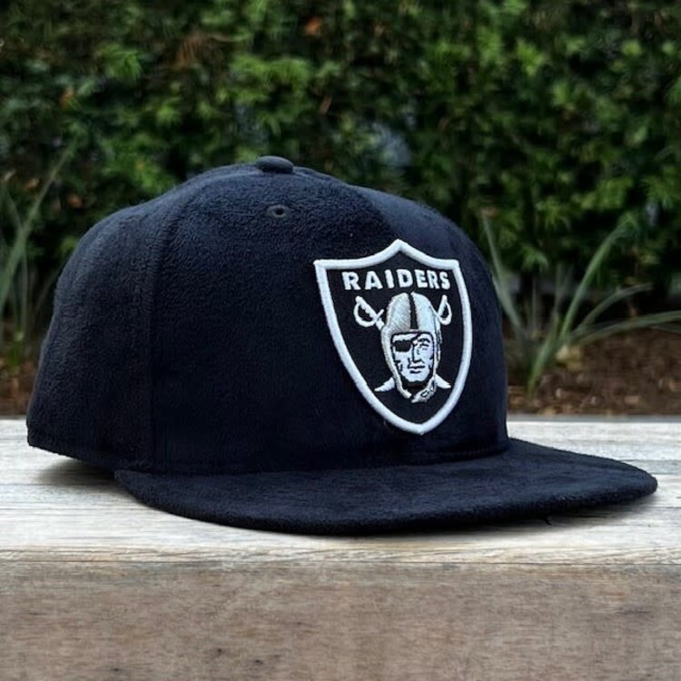 New Era Raiders C Black Suede