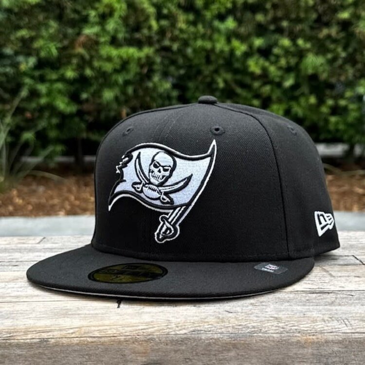 New Era Buccaneers Black White