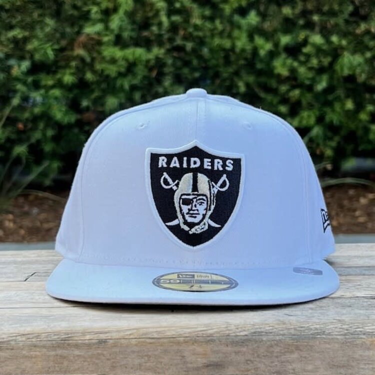 New Era Raiders Shield All White