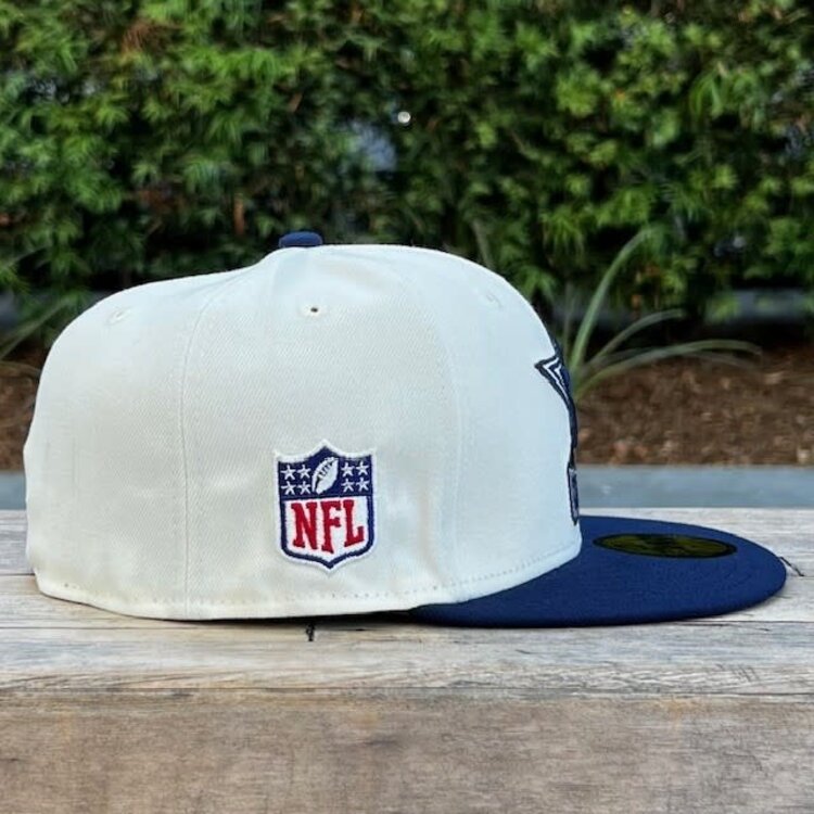 New Era Cowboys 2022 NFL Sideline Cream/Navy