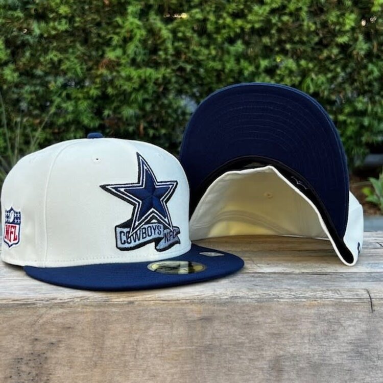 New Era Cowboys 2022 NFL Sideline Cream/Navy