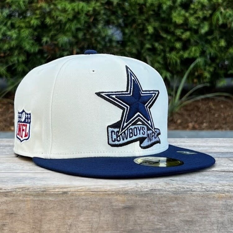 New Era Cowboys 2022 NFL Sideline Cream/Navy