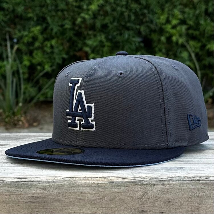 New Era LA Graphite/Navy 2024 WS Trophy Light Blue UV
