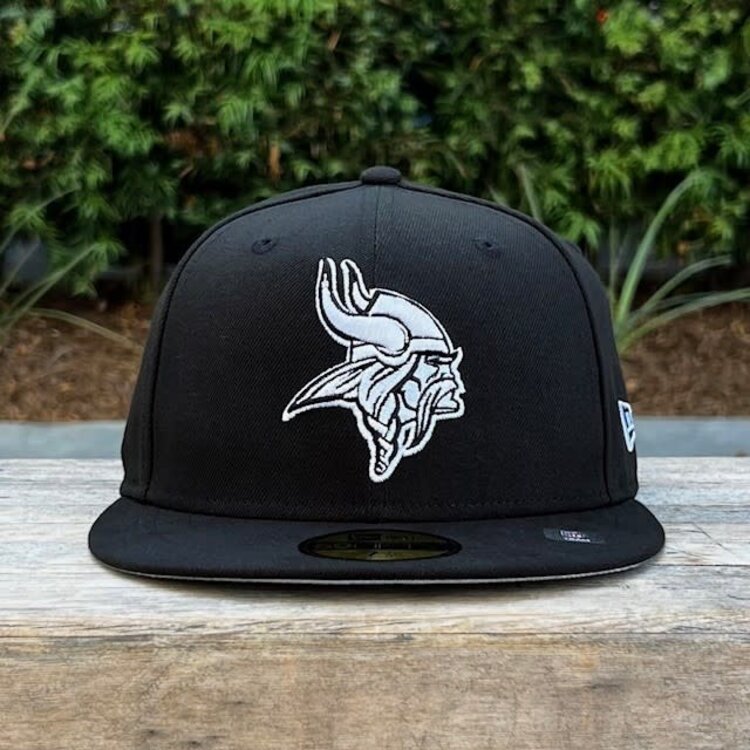 New Era Vikings Black White