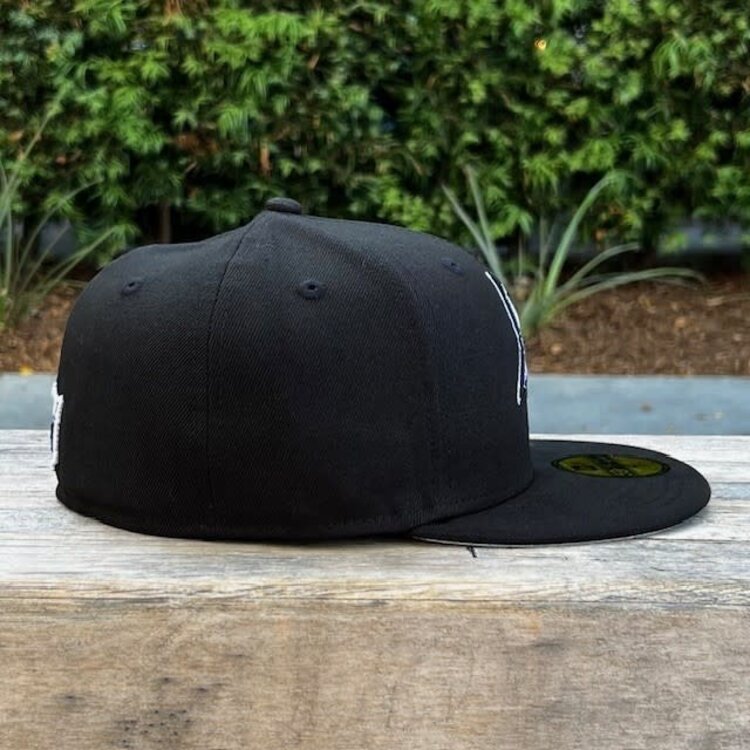 New Era Vikings Black White