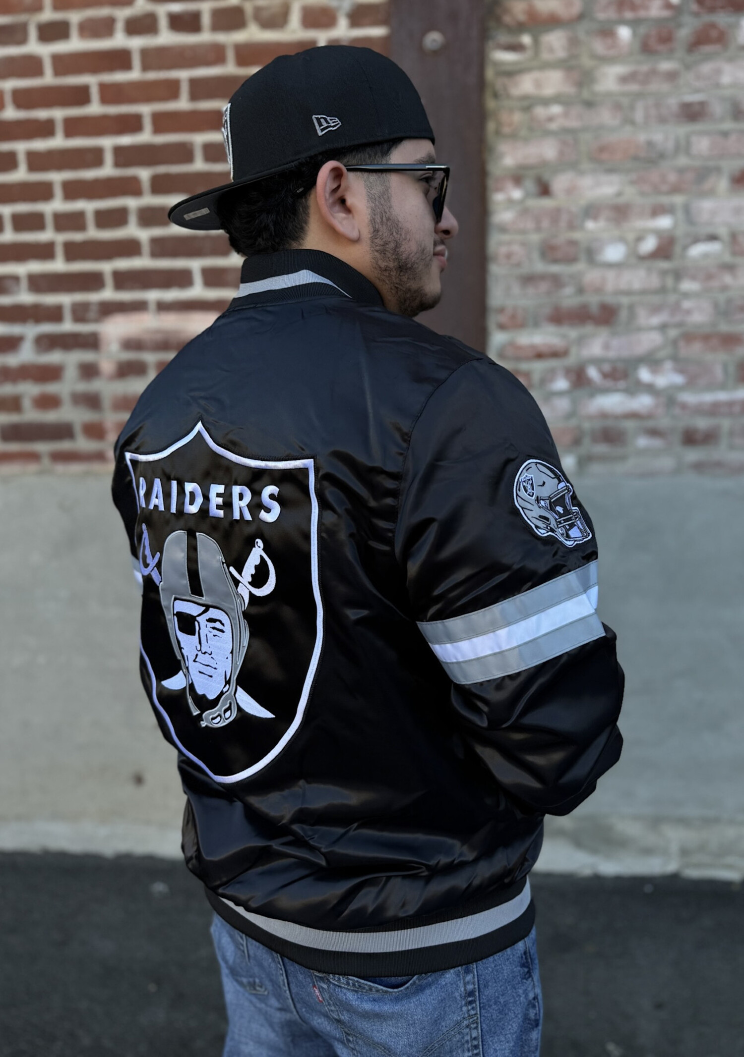 Starter Raiders ブラック スタジャン Mサイズ Raiders Men's Starter Scout Satin Button-Down Jacket Black - The