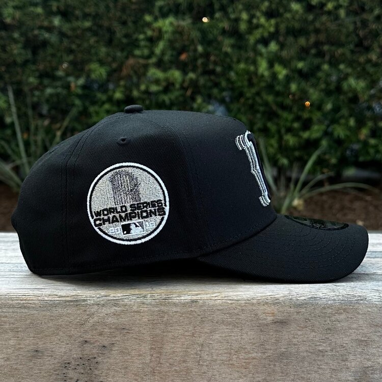 New Era Boston Red Sox Black Metallic Silver Fade 940 a-frame