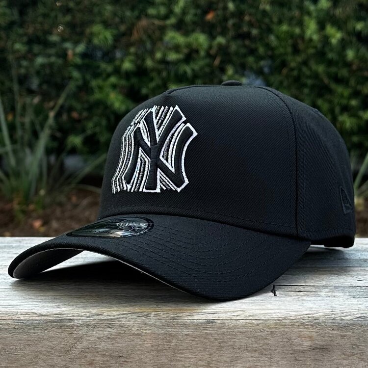 New Era NY Yankees Black Metallic Silver Fade 940 a-frame