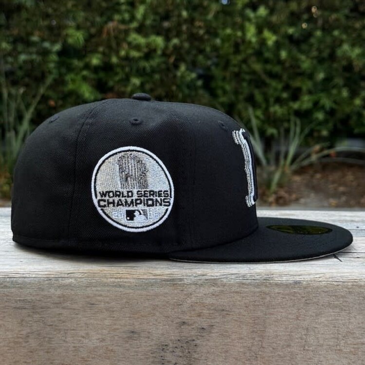 New Era Boston Black Metallic Silver Fade 2018 WS Champs