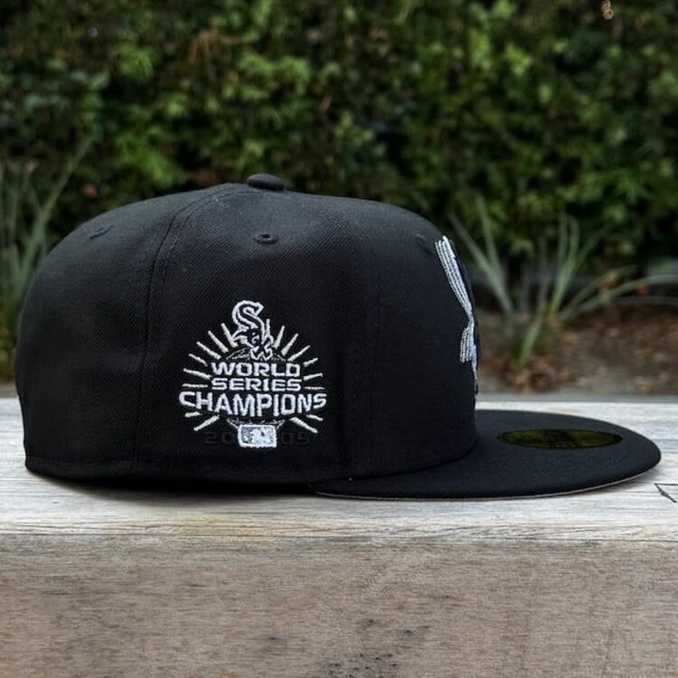 New Era White Sox Black Metallic Silver Fade 2005 WS Champs