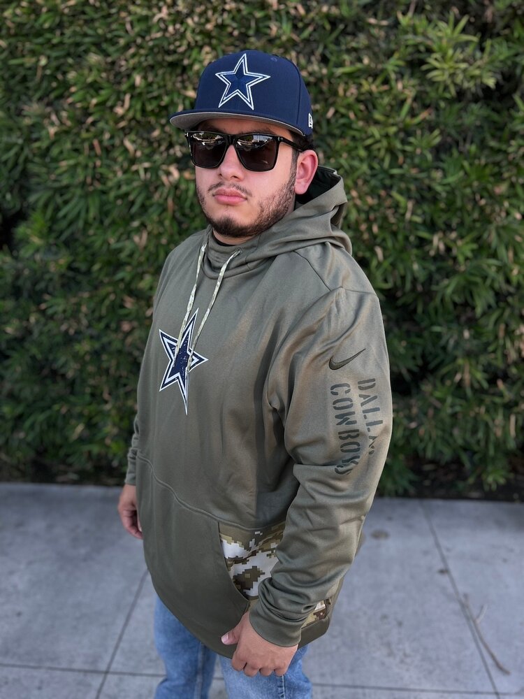 Nike Cowboys 2022 Salute to Service Pullover Therma Hoodie