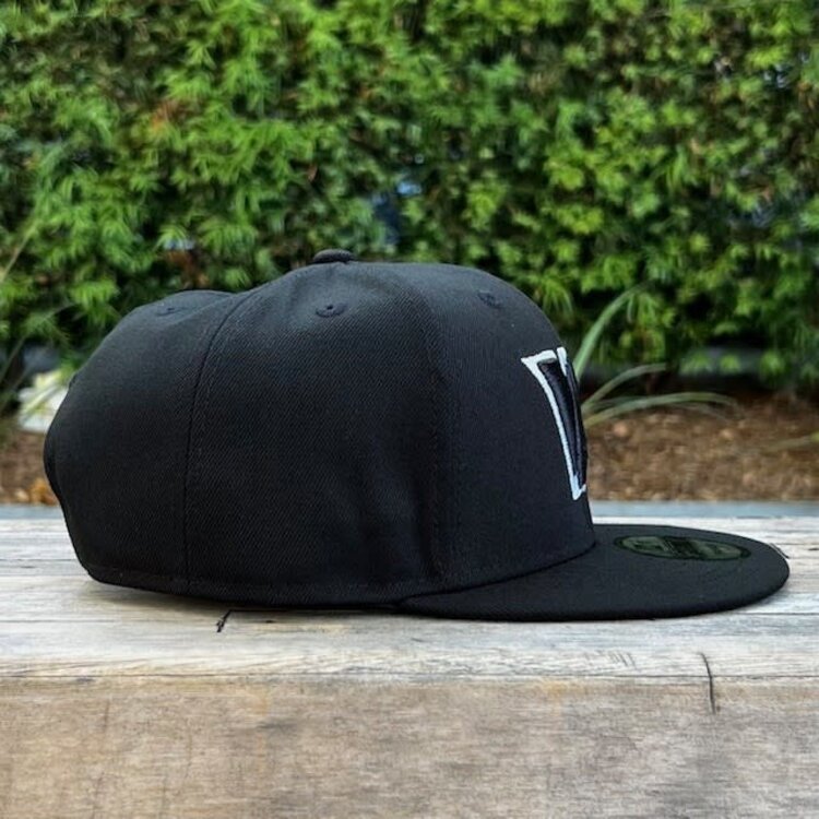 New Era Washington Commanders Black White Snapback 950