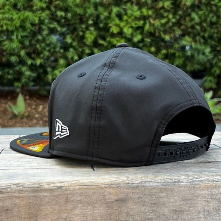 New Era 49ers Black 2025 Sideline Split Panel 950 Snapback