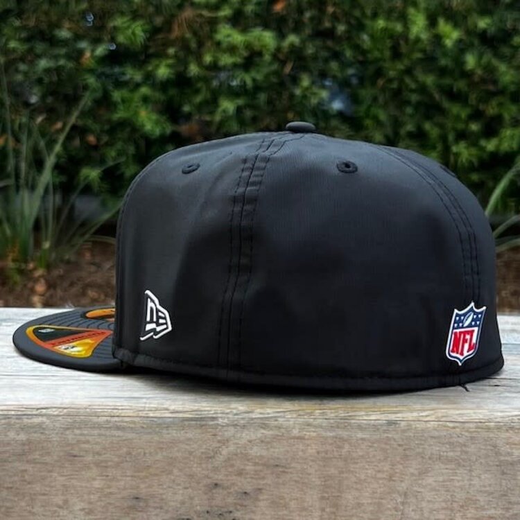 New Era 49ers Black 2025 Sideline 59FIFTY Fitted