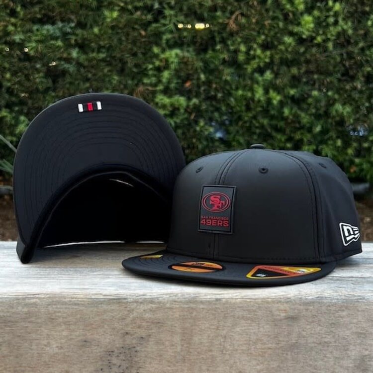 New Era 49ers Black 2025 Sideline 59FIFTY Fitted