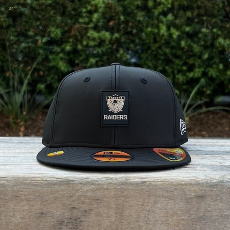 New Era Raiders Black 2025 Sideline 59FIFTY Fitted