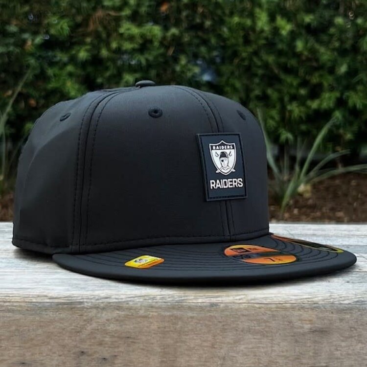 New Era Raiders Black 2025 Sideline 59FIFTY Fitted