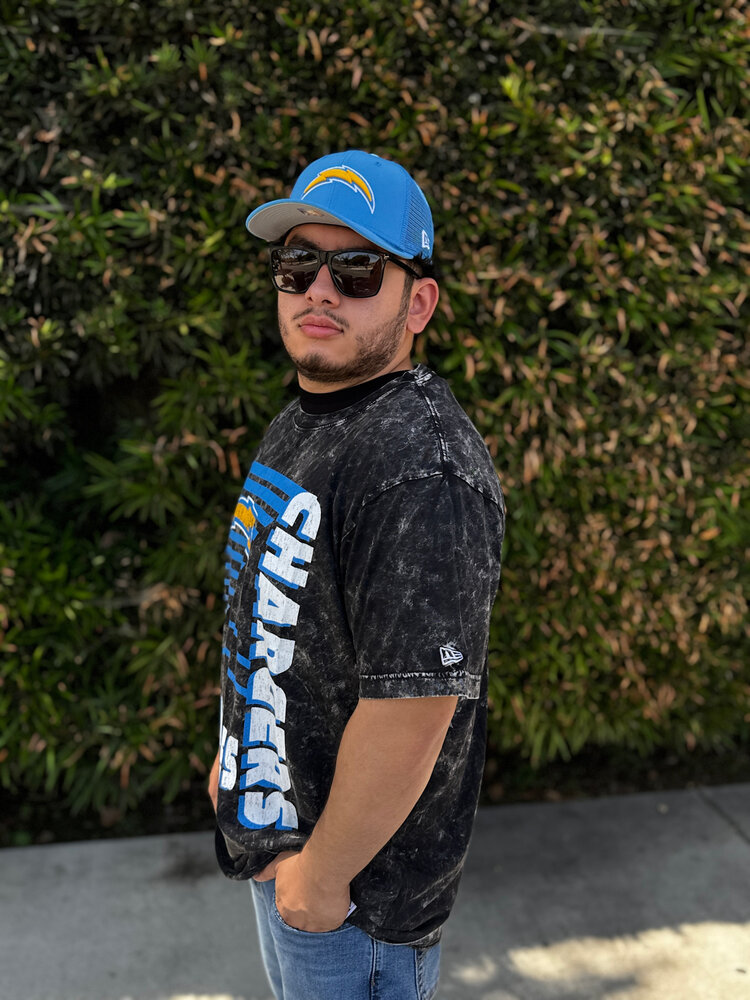 New Era Los Angeles Chargers NE Black Team Football Mineral Wash SS Tee