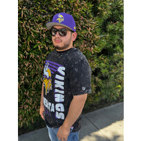 New Era Minnesota Vikings Men's NE Black Team Football Mineral Wash SS Tee