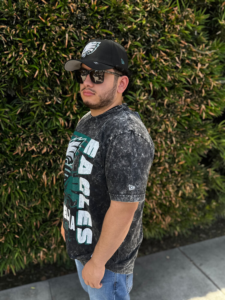 New Era Philadelphia Eagles NE Black Team Football Mineral Wash SS Tee