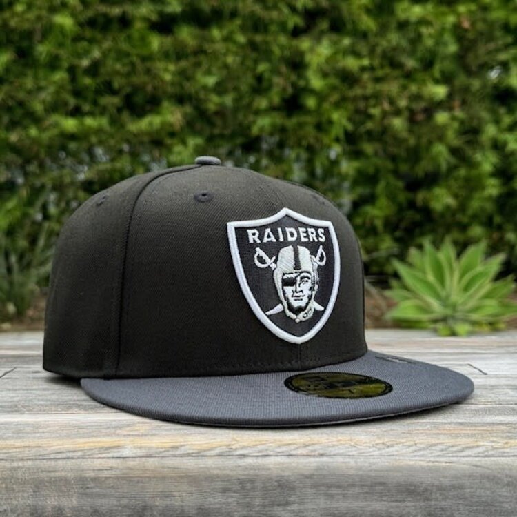 New Era Raiders Black/Dark Gray Shield