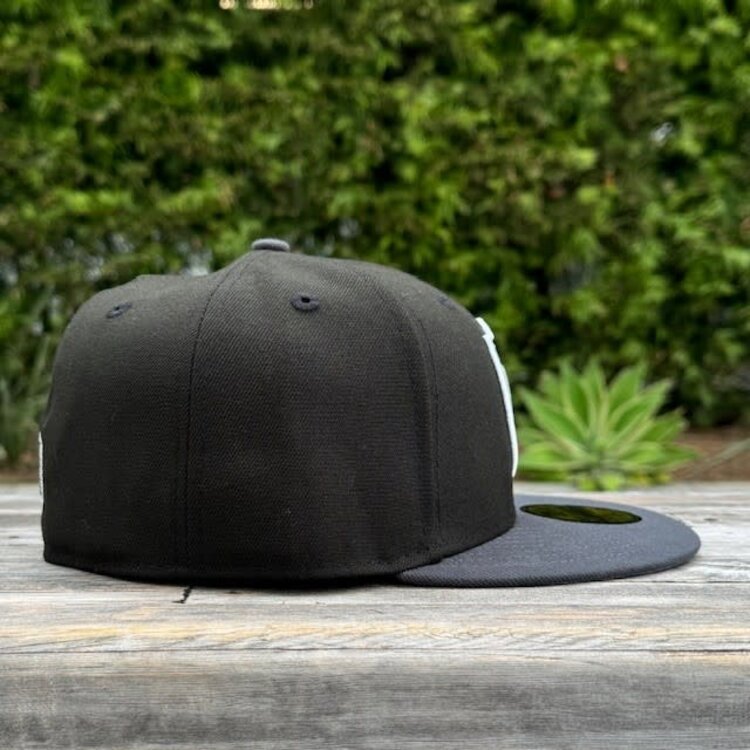 New Era Raiders Black/Dark Gray Shield