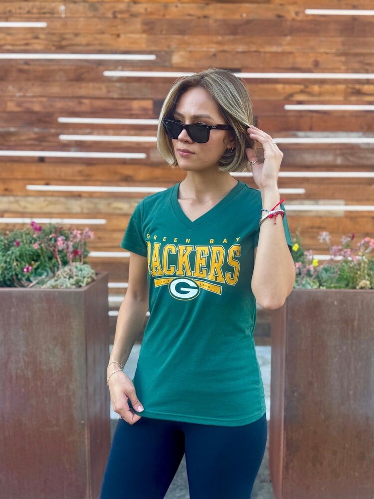 G-III Packers Women's G-III Cheer Dance Green V-Neck Tee